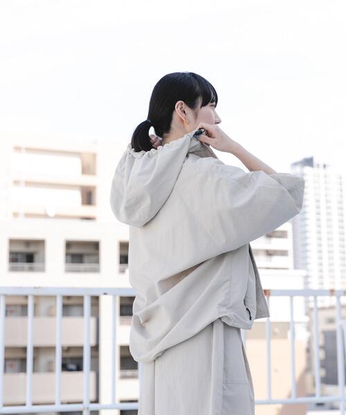 EKAL（エカル）の「『UR TECH』ナイロンタッサージップパーカー（ナイロンジャケット・レディース・ライトブルー/ネイビー/ベージュ/イエロー/グレー・ONE）」の19枚目の写真