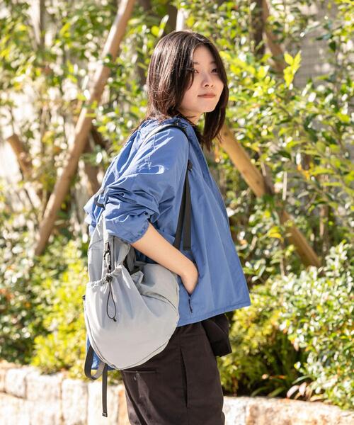 EKAL（エカル）の「『UR TECH』ナイロンタッサージップパーカー（ナイロンジャケット・レディース・ライトブルー/ネイビー/ベージュ/イエロー/グレー・ONE）」の6枚目の写真