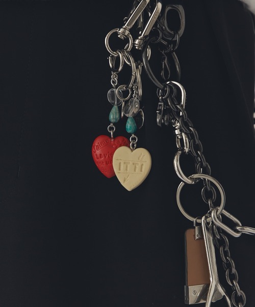 ITTI（イッチ）の「【ITTI】Art by masasculp LUCKY CHARM II（キーホルダー・メンズ・レッド/ホワイト系その他・FREE）」の3枚目の写真