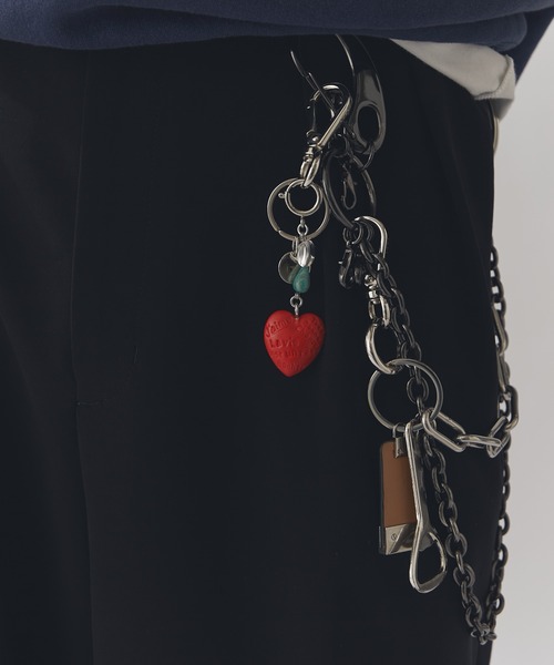 ITTI（イッチ）の「【ITTI】Art by masasculp LUCKY CHARM II（キーホルダー・メンズ・レッド/ホワイト系その他・FREE）」の4枚目の写真