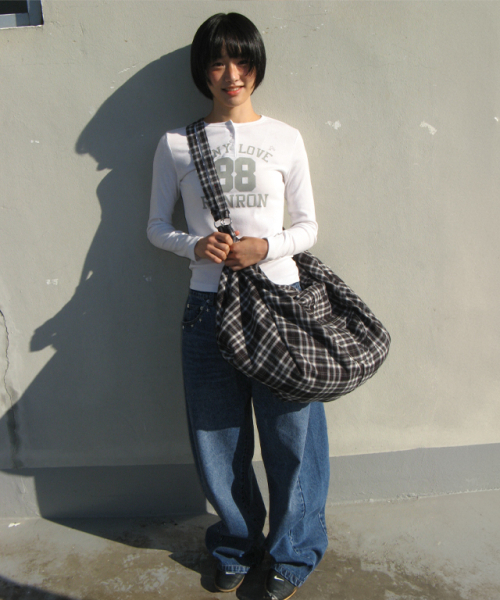RONRON(ロンロン)の「88 STAR HENRYNECK LONG SLEEVE WHITE(Tシャツ/カットソー・レディース・その他・FREE)」の4枚目の写真