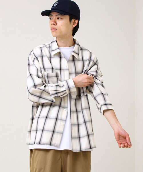 GLOSTER（グロスター）の「【奥行きのある色合い】オンブレチェック ロングスリーブシャツ（シャツ/ブラウス・メンズ・ホワイト系その他/ネイビー/ブラウン系その他・S/M/L）」の2枚目の写真