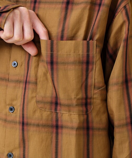 GLOSTER（グロスター）の「【奥行きのある色合い】オンブレチェック ロングスリーブシャツ（シャツ/ブラウス・メンズ・ホワイト系その他/ネイビー/ブラウン系その他・S/M/L）」の13枚目の写真