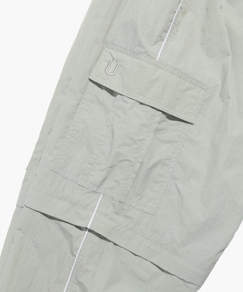 ISTKUNST（イストクンスト）の「TRANSFORM CARGO PANTS_GREY(IK2DMMPA10A)（スウェットパンツ・レディース・グレー・L/M/S）」の6枚目の写真