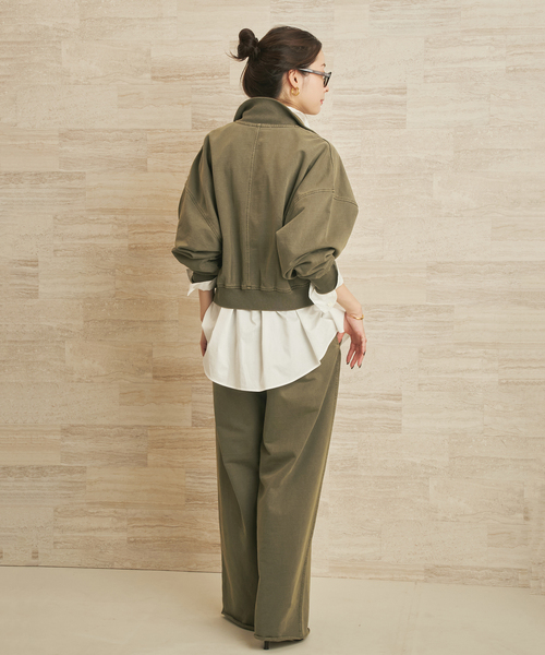 plage(プラージュ)の「《追加》JOHNBULL / ジョンブル 別注 ZIP スウェット 2(スウェット・レディース・アイボリー/カーキ・FREE)」の11枚目の写真