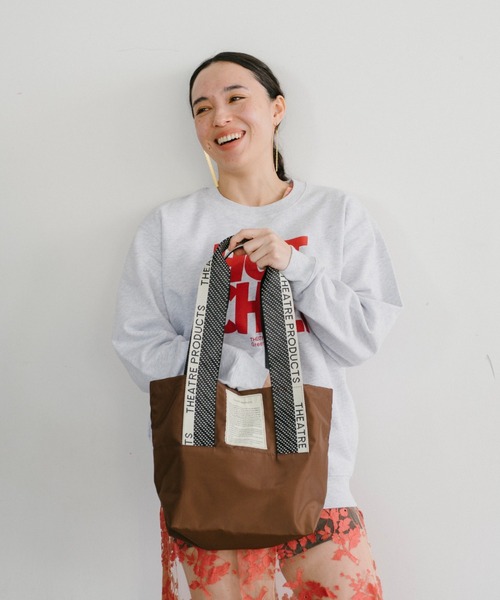 THEATRE PRODUCTS（シアタープロダクツ）の「ドット柄 ジャガードテープ MISSISSIPPI Msize／ジャガードテープ バッグ/パソコン13インチ・500mlペットボトル収納可能（トートバッグ・レディース・ブラウン/ベージュ/ブラック・FREE）」の5枚目の写真