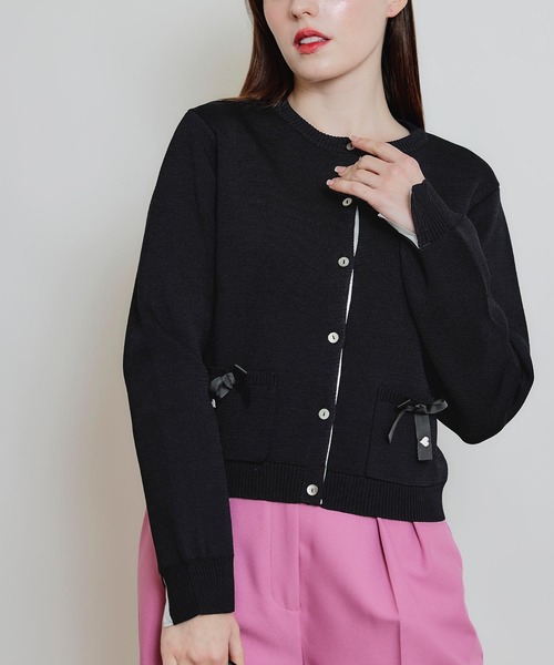 PICCIN（ピッチン）の「ポケットリボンカーディガン（カーディガン/ボレロ・レディース・ブラック/オフホワイト・M）」の2枚目の写真