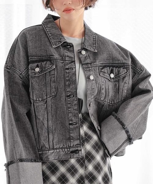 titivate（ティティベイト）の「袖ロールアップデニムジャケット（デニムジャケット・レディース・インディゴブルー/ライトブルー/ブラック・M）」の4枚目の写真