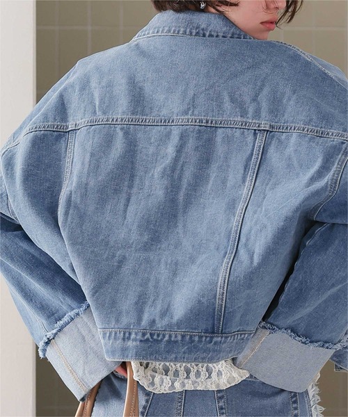 titivate（ティティベイト）の「袖ロールアップデニムジャケット（デニムジャケット・レディース・インディゴブルー/ライトブルー/ブラック・M）」の11枚目の写真