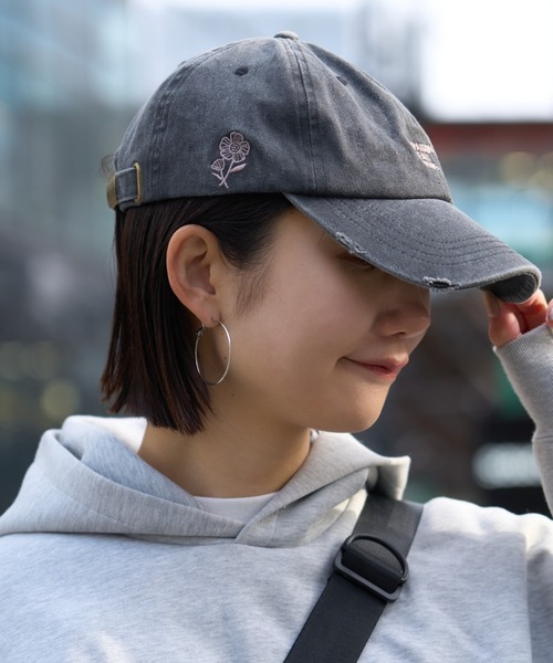 CIAOPANIC TYPY（チャオパニックティピー）の「ピグメント刺繍キャップ（キャップ・レディース・ベージュ/チャコールグレー/ブラウン/イエロー/ブルー/グリーン・ONE SIZE）」の2枚目の写真