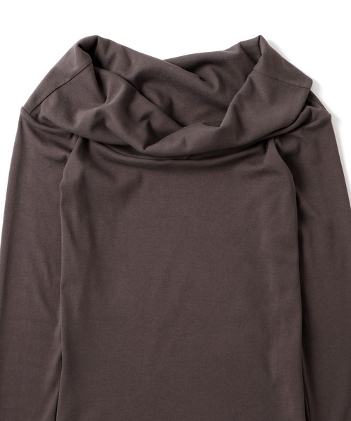 ADAM ET ROPE'（アダムエロペ）の「【EMOELLE】スビンコットンオフショルトップス（Tシャツ/カットソー・レディース・グレー/ブラウン・FREE）」の16枚目の写真