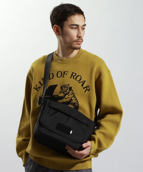 BAYFLOW(ベイフロー)の「【BLACK BAG COLLECTION】フラップショルダーバッグ(ショルダーバッグ・メンズ・ブラック・FREE)」の4枚目の写真