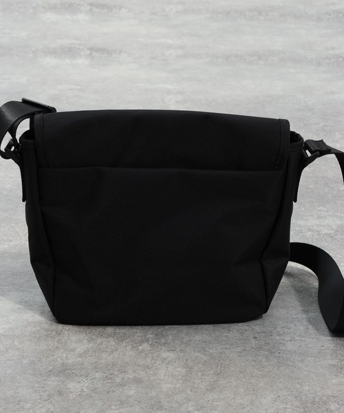 BAYFLOW(ベイフロー)の「【BLACK BAG COLLECTION】フラップショルダーバッグ(ショルダーバッグ・メンズ・ブラック・FREE)」の8枚目の写真