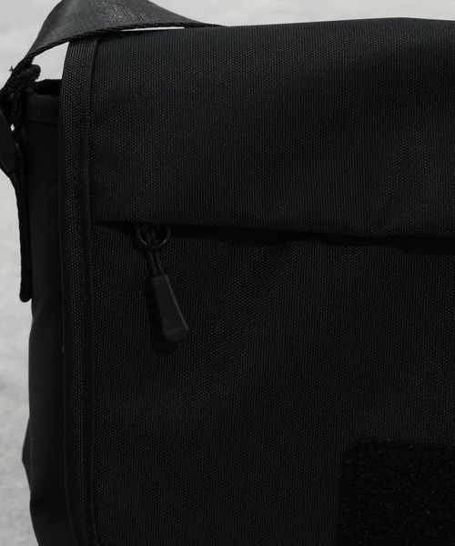 BAYFLOW(ベイフロー)の「【BLACK BAG COLLECTION】フラップショルダーバッグ(ショルダーバッグ・メンズ・ブラック・FREE)」の10枚目の写真