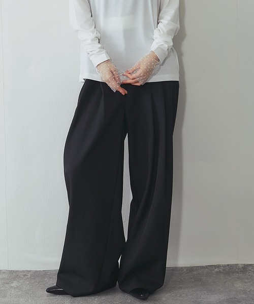 ANOTHER S（アナザーエス）の「【セットアップ対応】配色ベルトタック入りスラックス（スーツパンツ・レディース・ブラック/グレー/グレイッシュベージュ・FREE）」の6枚目の写真