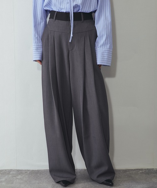 ANOTHER S（アナザーエス）の「【セットアップ対応】配色ベルトタック入りスラックス（スーツパンツ・レディース・ブラック/グレー/グレイッシュベージュ・FREE）」の20枚目の写真