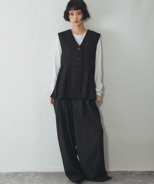 ANOTHER S（アナザーエス）の「【セットアップ対応】配色ベルトタック入りスラックス（スーツパンツ・レディース・ブラック/グレー/グレイッシュベージュ・FREE）」の5枚目の写真