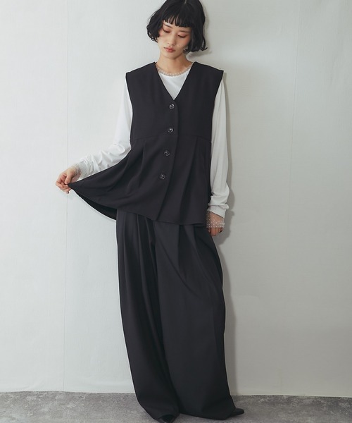 ANOTHER S（アナザーエス）の「【セットアップ対応】配色ベルトタック入りスラックス（スーツパンツ・レディース・ブラック/グレー/グレイッシュベージュ・FREE）」の4枚目の写真