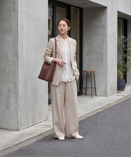 STYLE DELI（スタイルデリ）の「【DELI by】カーブフォルムリアルレザーショルダーバッグ（ショルダーバッグ・レディース・ライトブラウン/ブラック/ブラウン/ベージュ・FREE）」の8枚目の写真