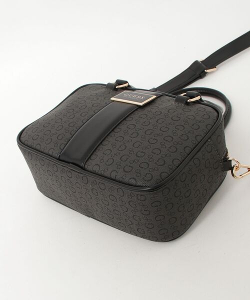 Guess（ゲス）の「ISABELLA Box Satchel ハンドバッグ  （ハンドバッグ・レディース・ダークグレー/ホワイト・ONE SIZE）」の17枚目の写真