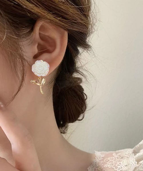 shoppinggo（ショッピングゴー）の「ピアス レディース  揺れる イヤリング 大ぶりピアス 花 キラキラ（ピアス（両耳用）・レディース・ホワイト・FREE）」の2枚目の写真
