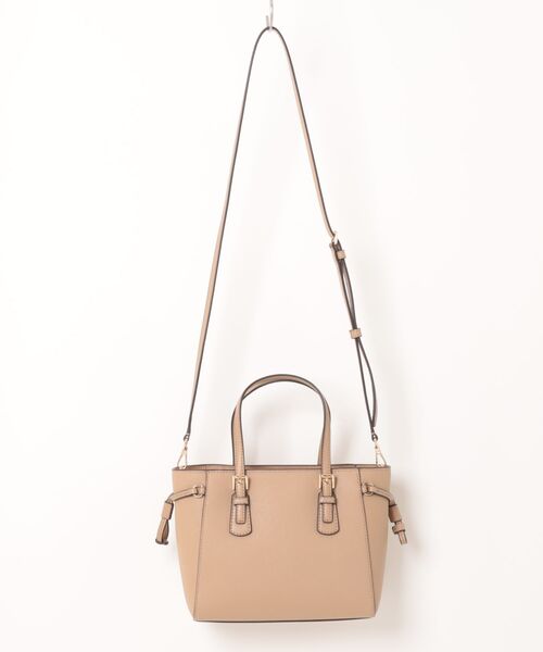 MICHAEL KORS(マイケルコース)の「VOYAGER コンバーチブル トップジップ トート エクストラスモール(トートバッグ・レディース・キャメル・FREE)」の2枚目の写真