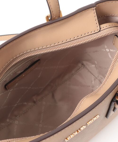 MICHAEL KORS(マイケルコース)の「VOYAGER コンバーチブル トップジップ トート エクストラスモール(トートバッグ・レディース・キャメル・FREE)」の4枚目の写真