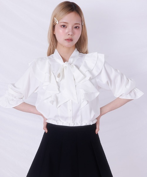 FickleBebe(フィクルベベ)の「リボンタイフリルブラウス(シャツ/ブラウス・レディース・ホワイト/ブラック/ブルーグレー・FREE)」の5枚目の写真