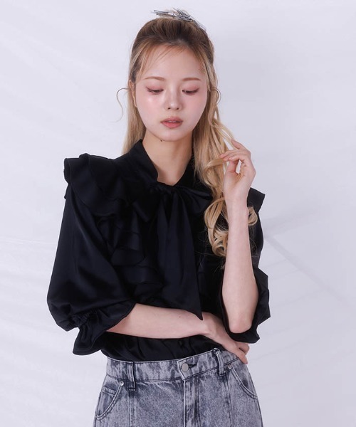 FickleBebe(フィクルベベ)の「リボンタイフリルブラウス(シャツ/ブラウス・レディース・ホワイト/ブラック/ブルーグレー・FREE)」の16枚目の写真