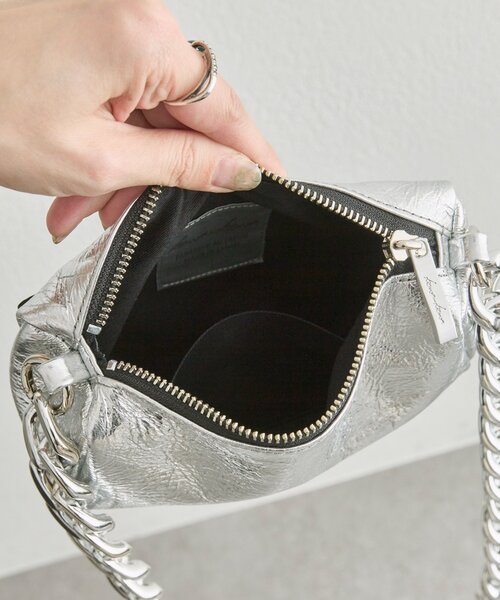 ear PAPILLONNER（イアパピヨネ）の「【kawa-kawa(カワカワ)】NO1535 incasマルチWAYポシェット（ショルダーバッグ・レディース・シルバー・FREE）」の20枚目の写真