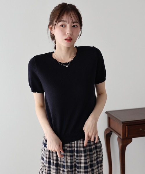 BLUEEAST(ブルーイースト)の「スカラップパフスリーブニット(ニット/セーター・レディース・アイボリー/ブルー/ネイビー・MEDIUM)」の19枚目の写真