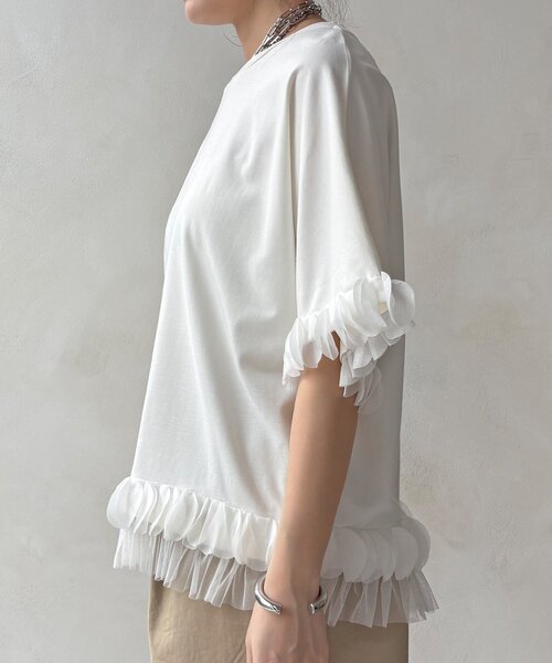 DouDou（ドゥドゥ）の「【WEB限定】異素材フリルトップス（Tシャツ/カットソー・レディース・オフホワイト/ブラック・FREE）」の11枚目の写真