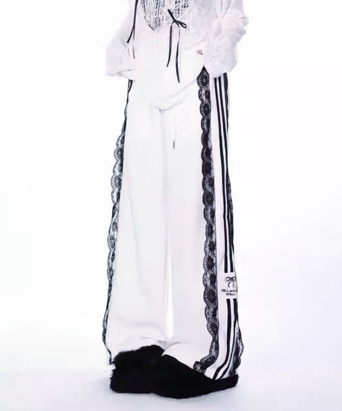 MAISON DE THERESE（メゾン ド テレーズ）の「レースアップライン　ストレートパンツ（その他パンツ・レディース・ホワイト/ブラック・M）」の2枚目の写真