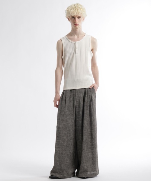 HARE（ハレ）の「ヘンリーネックリブタンク(HARE)（タンクトップ・メンズ・グレー/オフホワイト/ブラック・SMALL/MEDIUM）」の21枚目の写真