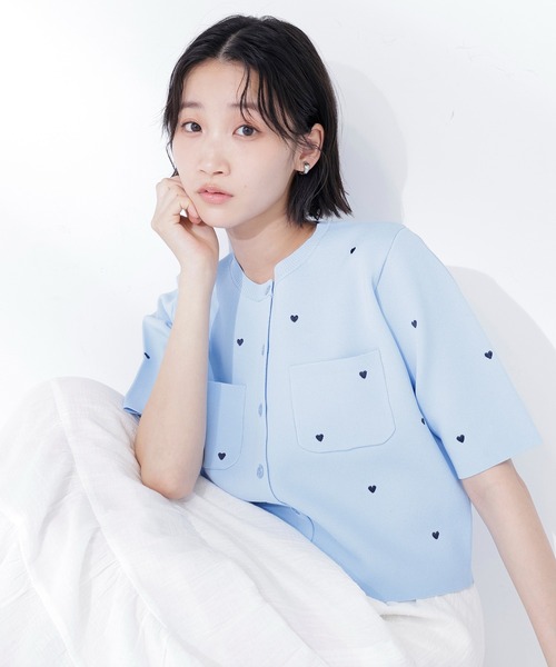 NATURAL BEAUTY BASIC（ナチュラルビューティーベーシック）の「◇ハート刺繍ニットジャケット（カーディガン/ボレロ・レディース・ブルー系その他6/ブルー系その他/ベージュ系その他/ホワイト系その他・FREE）」の3枚目の写真