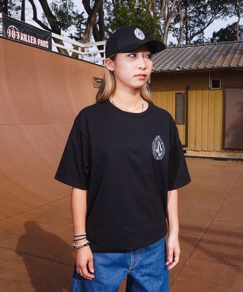 VOLCOM（ボルコム）の「VOLCOM メンズ NOZAKA SURF SS TEE Tシャツ 【2026年春夏モデル】（Tシャツ/カットソー・メンズ・ブラック/ホワイト・XX-LARGE/X-LARGE/LARGE/MEDIUM/SMALL）」の11枚目の写真