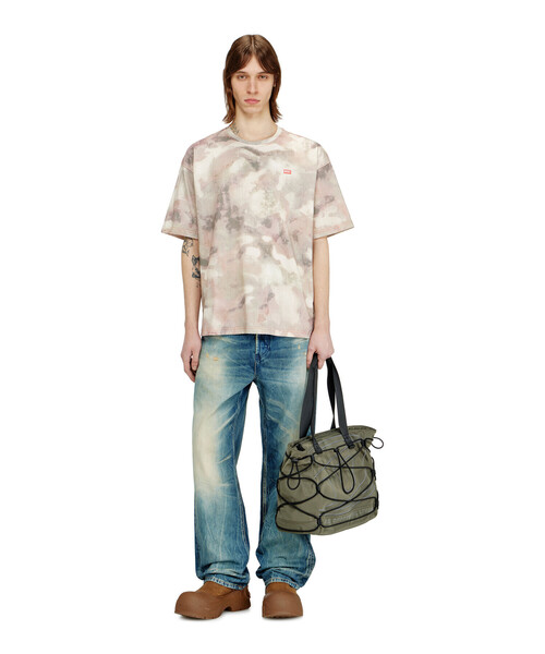 DIESEL(ディーゼル)の「メンズ Tシャツ T-BOXT-V7(Tシャツ/カットソー・メンズ・アーミー・X-LARGE/LARGE/MEDIUM/SMALL/XXX-LARGE/X-SMALL/XX-LARGE)」の2枚目の写真