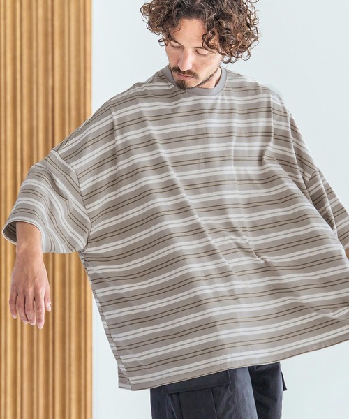 Magine(マージン)の「mt10397-Multi-Stripe Fabric Short Sleeve T-Shirt Tシャツ(MGN-261-053)(Tシャツ/カットソー・メンズ・ベージュ/ブラック・44/46/48)」の22枚目の写真