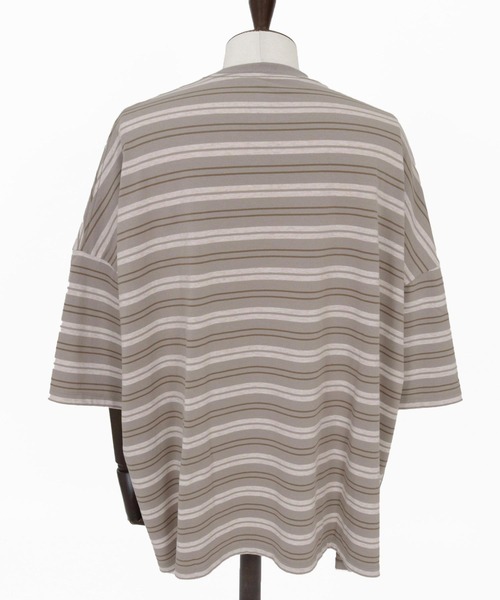 Magine(マージン)の「mt10397-Multi-Stripe Fabric Short Sleeve T-Shirt Tシャツ(MGN-261-053)(Tシャツ/カットソー・メンズ・ベージュ/ブラック・44/46/48)」の8枚目の写真