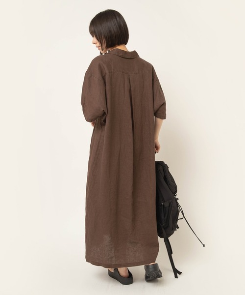 RNA-N(アールエヌエーエヌ)の「D1690 リネンオープンカラーワンピース(ワンピース・レディース・ブラウン/ブラック/グリーン・FREE)」の4枚目の写真