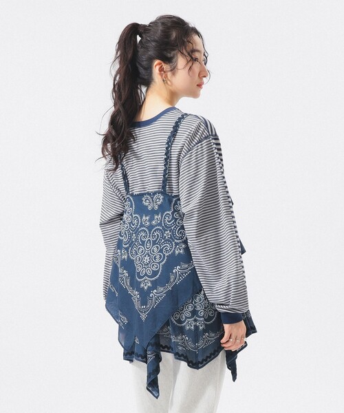 BEAMS BOY（ビームスボーイ）の「バンダナ プリント キャミ（キャミソール・レディース・レッド/ネイビー・ONE SIZE）」の3枚目の写真
