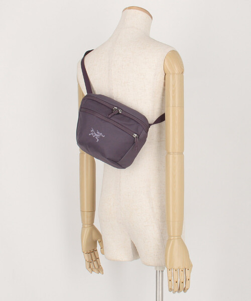 ARC'TERYX（アークテリクス）の「ARC'TERYX/アークテリクス Mantis 2 Waist Pack（ボディバッグ/ウエストポーチ・メンズ・ブラック/パープル/ベージュ・ONE SIZE）」の13枚目の写真