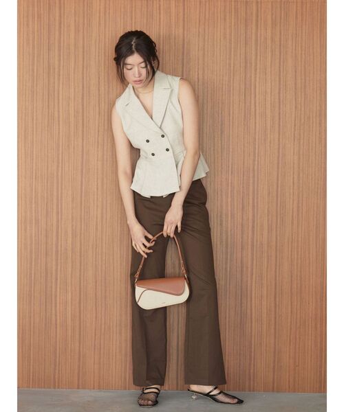 LAGUNAMOON（ラグナムーン）の「タックペプラムベスト（ベスト・レディース・チャコールグレー/アイボリー/モカ・FREE）」の8枚目の写真