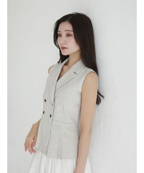 LAGUNAMOON（ラグナムーン）の「タックペプラムベスト（ベスト・レディース・チャコールグレー/アイボリー/モカ・FREE）」の9枚目の写真