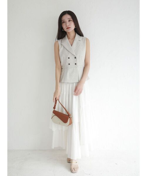 LAGUNAMOON（ラグナムーン）の「タックペプラムベスト（ベスト・レディース・チャコールグレー/アイボリー/モカ・FREE）」の14枚目の写真