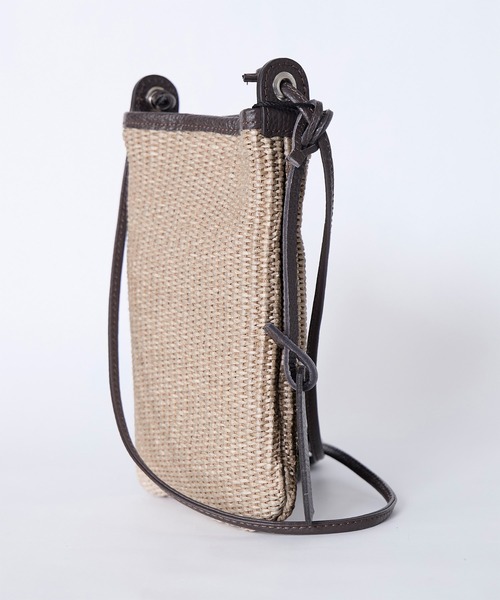 marco masi（マルコマージ）の「【MARCO MASI】ラフィア風ショルダーミニバッグ（ショルダーバッグ・レディース・グレイッシュベージュ・FREE）」の15枚目の写真