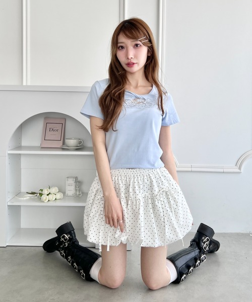 Loueme(ルエム)の「ツイストフロントレーストップス(Tシャツ/カットソー・レディース・イエロー/ホワイト/ブラック/ライトブルー・FREE)」の17枚目の写真