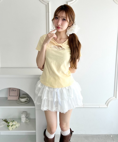 Loueme(ルエム)の「ツイストフロントレーストップス(Tシャツ/カットソー・レディース・イエロー/ホワイト/ブラック/ライトブルー・FREE)」の22枚目の写真