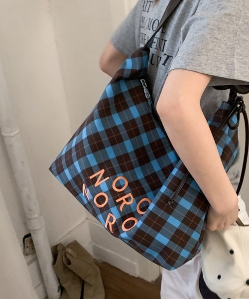 Vipoa（ヴィポア）の「Retro logo checkered shoulder bag（ショルダーバッグ・レディース・ブラック/グリーン/ブルー・FREE）」の10枚目の写真