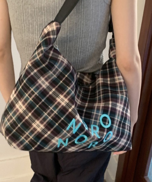 Vipoa（ヴィポア）の「Retro logo checkered shoulder bag（ショルダーバッグ・レディース・ブラック/グリーン/ブルー・FREE）」の16枚目の写真